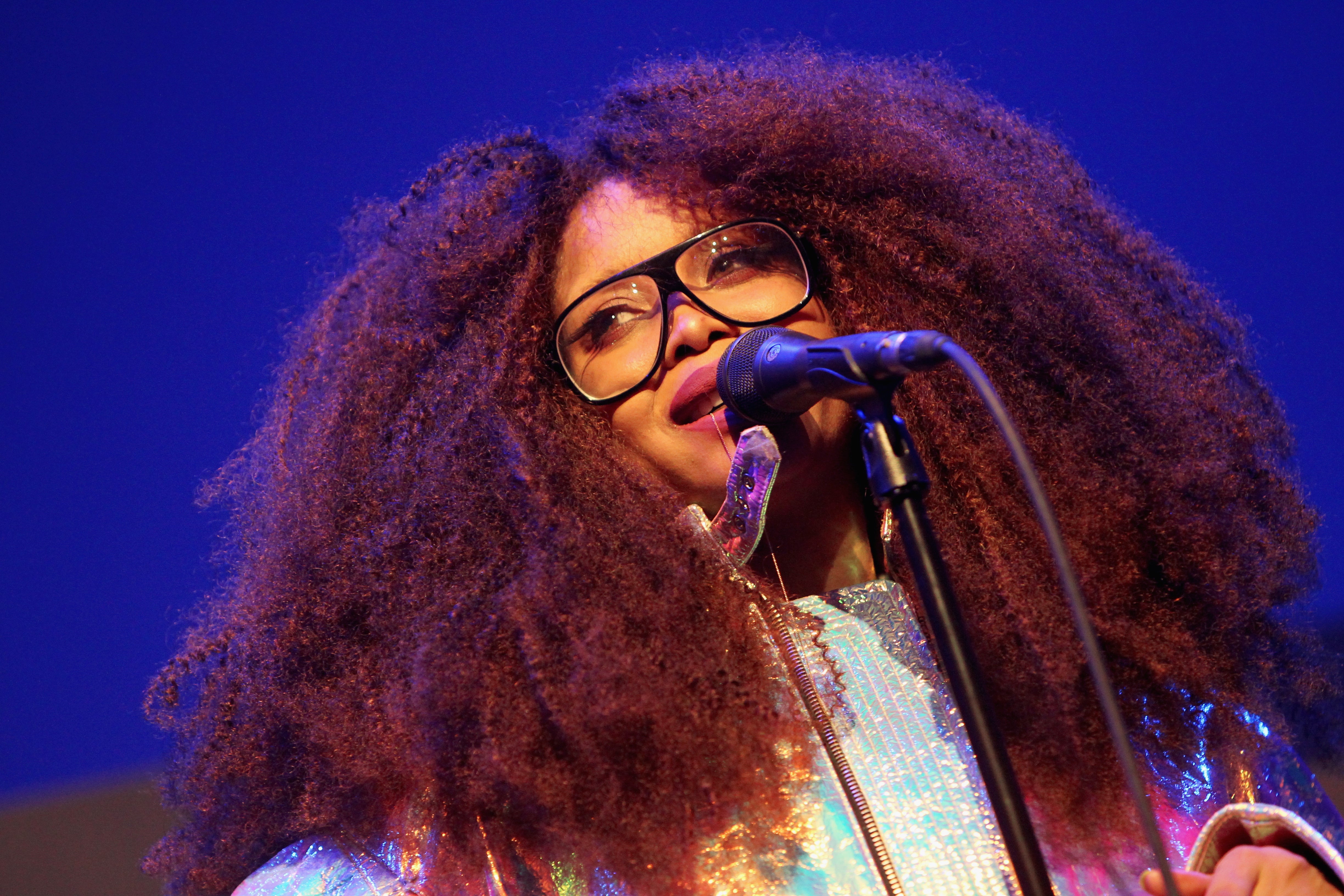 Like Mother, Like Daughter —You Have To See Erykah Badu’s Daughter Singing This Elvis Presley Cover
